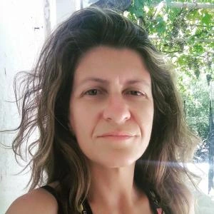 Χαρτά Τζένη - Καθηγήτρια Αγγλικών στο instateacher.gr