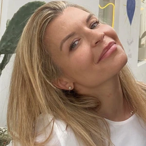 Καμπανέλλη Πένυ  - Καθηγήτρια Γαλλικών στο instateacher.gr