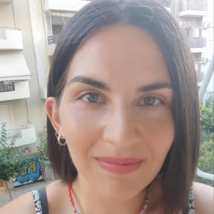 Ζιάβρα Εμμανουέλα - Καθηγήτρια Αρχαίων Ελληνικών στο instateacher.gr