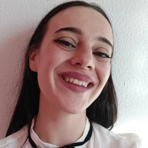 Βουρλούμη Μπάρζα Αγγελική - Καθηγήτρια Αρχαίων Ελληνικών στο instateacher.gr