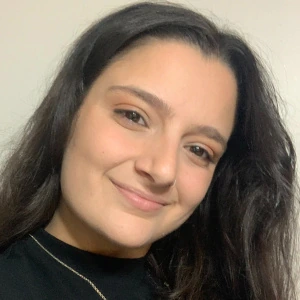 Μπαρμπούνη Γιώτα  - Καθηγήτρια Αρχαίων Ελληνικών στο instateacher.gr