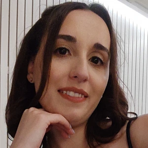 Κρεμμύδα Ελένη - Καθηγήτρια Αρχαίων Ελληνικών στο instateacher.gr