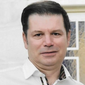 Καραλής Σπύρος - Καθηγητής Αρχαίων Ελληνικών από Μετάφραση στο instateacher.gr