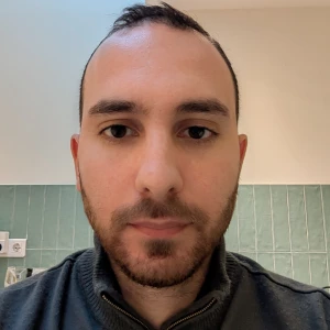 Παπουτσάκης Θοδωρής - Καθηγητής Μηχανικής Ρευστών στο instateacher.gr