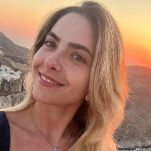 Τσαρούμη Ζένια - Καθηγήτρια Αγγλικών στο instateacher.gr