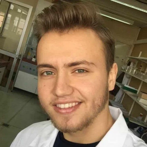 Τσιλίκας Τάσος - Καθηγητής Χημείας στο instateacher.gr