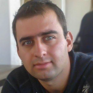 Τάσος Π. - Καθηγητής Μετάδοσης Θερμότητας στο instateacher.gr