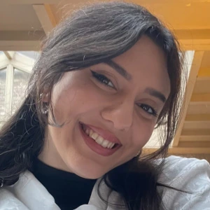 Μητροπούλου Κοραλένα - Καθηγήτρια Μαθηματικών στο instateacher.gr