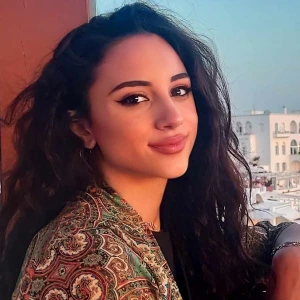 Μήτρη Στυλιανή Μαρία - Καθηγήτρια Έκθεσης στο instateacher.gr