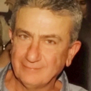 Χρηστίδης Βύρων - Καθηγητής Φυσικής στο instateacher.gr