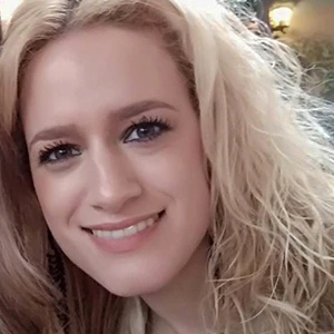 Θεοδωροπούλου Ελένη - Καθηγήτρια Αρχαίων Ελληνικών στο instateacher.gr