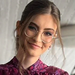 Τσούκη Αλίκη - Καθηγήτρια Νέων Ελληνικών στο instateacher.gr