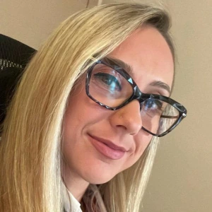 Μακρυπίδη Μαρία Ειρήνη - Καθηγήτρια Μαθηματικών στο instateacher.gr