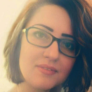 Καμπόλη Μαρία  - Καθηγήτρια Αγγλικών στο instateacher.gr