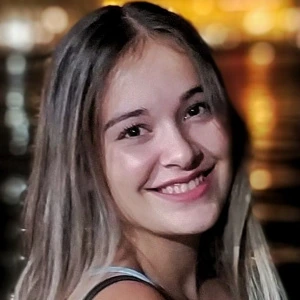 Τσιούτσια Μαριτίνα - Καθηγήτρια Μαθηματικών στο instateacher.gr