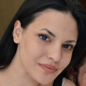 Μέρα Μαρία - Καθηγήτρια Γαλλικών στο instateacher.gr