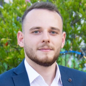 Ζαχαριουδάκης Μάνος - Καθηγητής Μηχανών Εσωτερικής Καύσης στο instateacher.gr