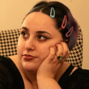 Κατσιαβριά Μαριάντζελα - Καθηγήτρια Πολιτικής Θεωρίας στο instateacher.gr