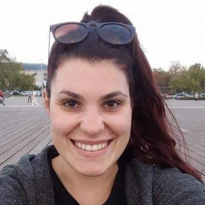 Τσάτση Τζένη - Καθηγήτρια Αγγλικών στο instateacher.gr