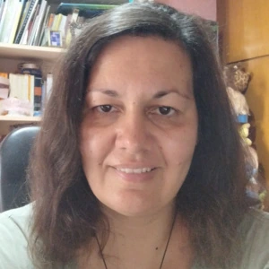 Γουγουτσά Ελένη - Καθηγήτρια Αγγλικών στο instateacher.gr