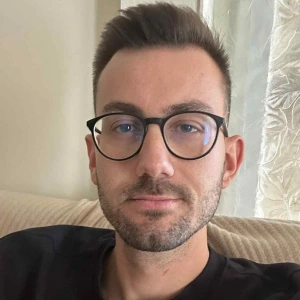 Πάλλιος Χρήστος - Καθηγητής Νεοελληνικής Λογοτεχνίας στο instateacher.gr