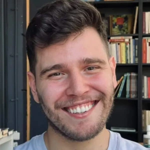 Καμουτσής Δημήτρης - Καθηγητής Νέων Ελληνικών στο instateacher.gr