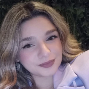 Καραλή Βασιλική - Καθηγήτρια Μαθηματικών στο instateacher.gr