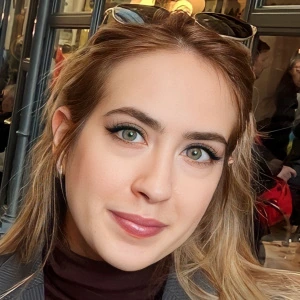 Καρακικέ Μίνα - Καθηγήτρια Αγγλικών στο instateacher.gr