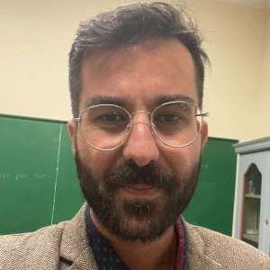 Χαρίτος Ανδρέας - Καθηγητής Έκθεσης στο instateacher.gr