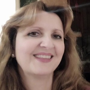 Ζουρζούκη Λαμπρινή - Καθηγήτρια Αγγλικών στο instateacher.gr