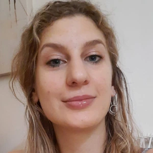 Ζαχαροπούλου Βίνια - Καθηγήτρια Αγγλικών στο instateacher.gr