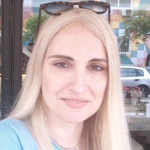 Γκίκα Ζωή - Καθηγήτρια Αγγλικών στο instateacher.gr