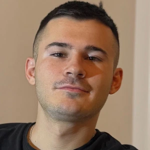 Λαδάς Χρήστος - Καθηγητής Γερμανικών στο instateacher.gr