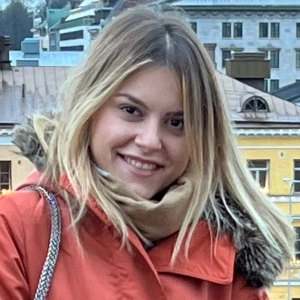 Λιόγκα Δήμητρα Ισαβέλλα - Καθηγήτρια Χημείας στο instateacher.gr