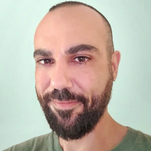 Αποστολάκος Γιώργος - Καθηγητής ChatGPT στο instateacher.gr