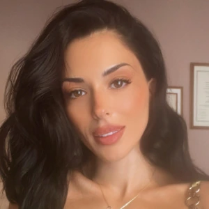 Δημητροπούλου Φλωρεντία - Καθηγήτρια Ελληνικής Λογοτεχνίας στο instateacher.gr