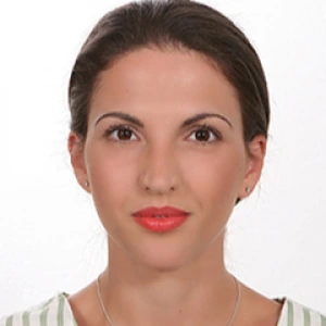 Τζούκα Χρυσάνθη  - Καθηγήτρια Αγγλικών στο instateacher.gr