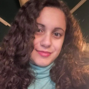 Αρκουζή Ελένη - Καθηγήτρια Αρχαίων Ελληνικών από Μετάφραση στο instateacher.gr