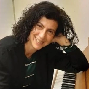 Κωνσταντινίδου Κωνσταντίνα - Δασκάλα Πιάνου στο instateacher.gr
