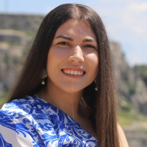 Δροσσά Κυριακή - Καθηγήτρια Αρχαίων Ελληνικών στο instateacher.gr