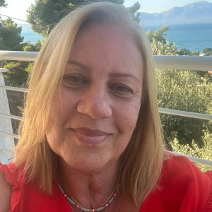 Παναγιωτοπούλου Έρση - Καθηγήτρια Γαλλικών στο instateacher.gr