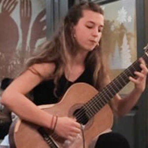 Μαργέλη Γαβριηλία  - Δασκάλα Κιθάρας στο instateacher.gr