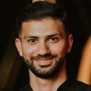 Γκεκτσιάν Αρσένιος - Καθηγητής Χημείας στο instateacher.gr