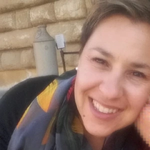 Χρυσάγη Ελένη - Καθηγήτρια ΑΟΘ (Οικονομικής Θεωρίας) στο instateacher.gr