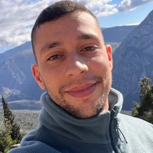 Καραγιάννης Γιάννης - Δάσκαλος Ενδυνάμωσης με Βάρη στο instateacher.gr