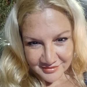 Ματζακώνη Κυριακή - Καθηγήτρια Αγγλικών στο instateacher.gr