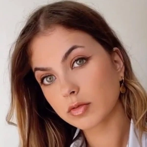 Πετρίτση Κωνσταντίνα - Καθηγήτρια Αρχαίων Ελληνικών στο instateacher.gr