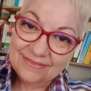 Ζούλα Ελένη - Καθηγήτρια Αγγλικών στο instateacher.gr