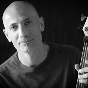 Καρδάσης Πέτρος - Δάσκαλος Μπάσου στο instateacher.gr