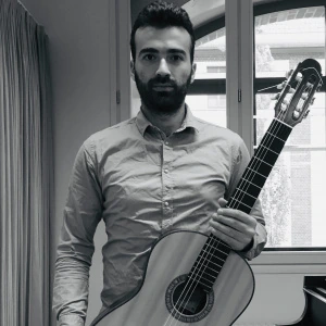 Σουργκούνης Ανδρέας - Δάσκαλος Κιθάρας στο instateacher.gr